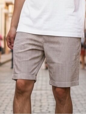 Weekenders Seersucker Chino Shorts in Beige and White Stripe - Waist 38